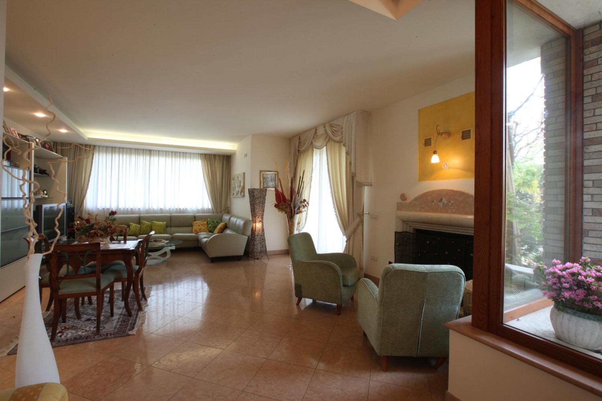 Villa Gioia Rooms Montegranaro Buitenkant foto