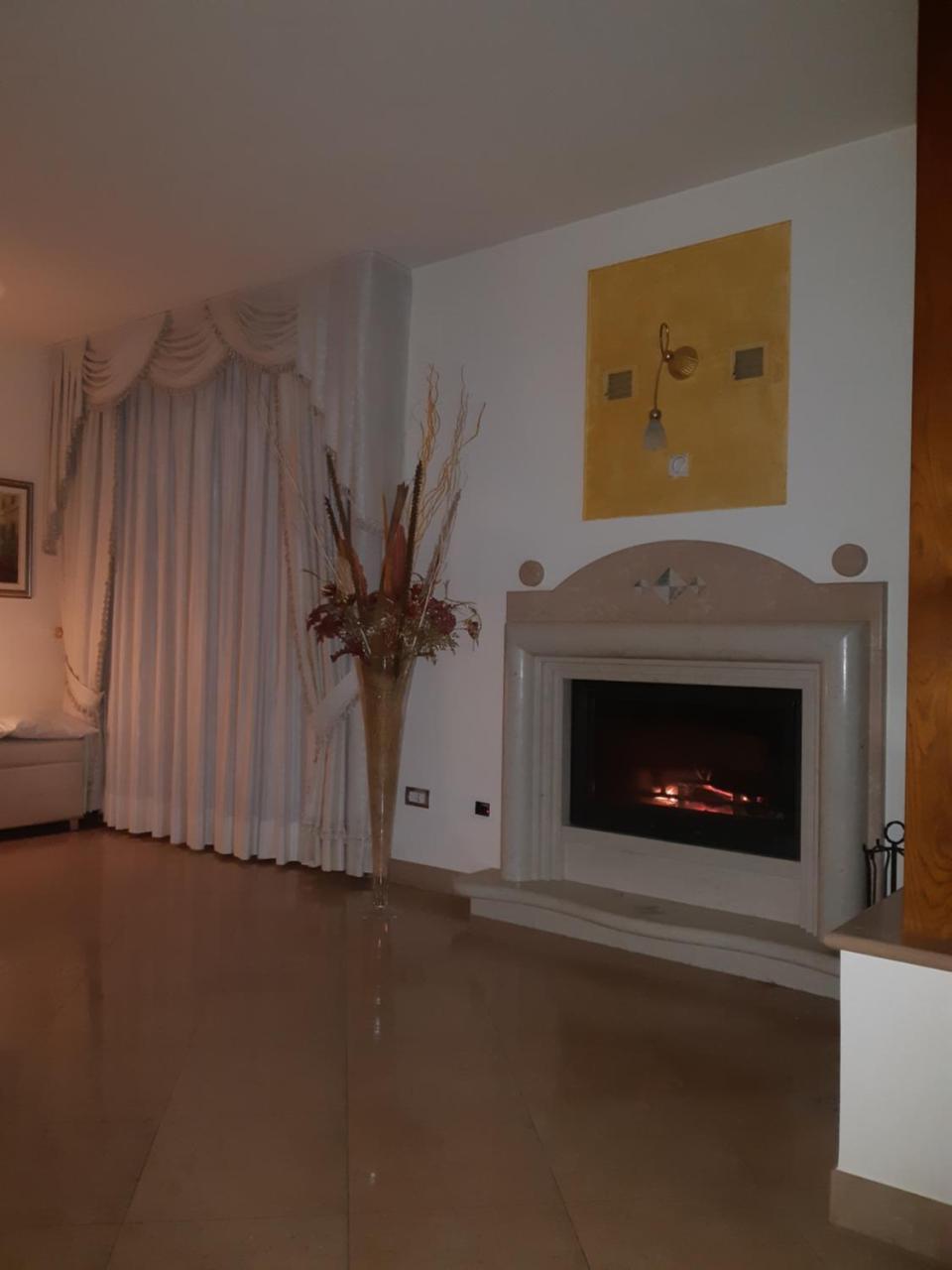 Villa Gioia Rooms Montegranaro Buitenkant foto